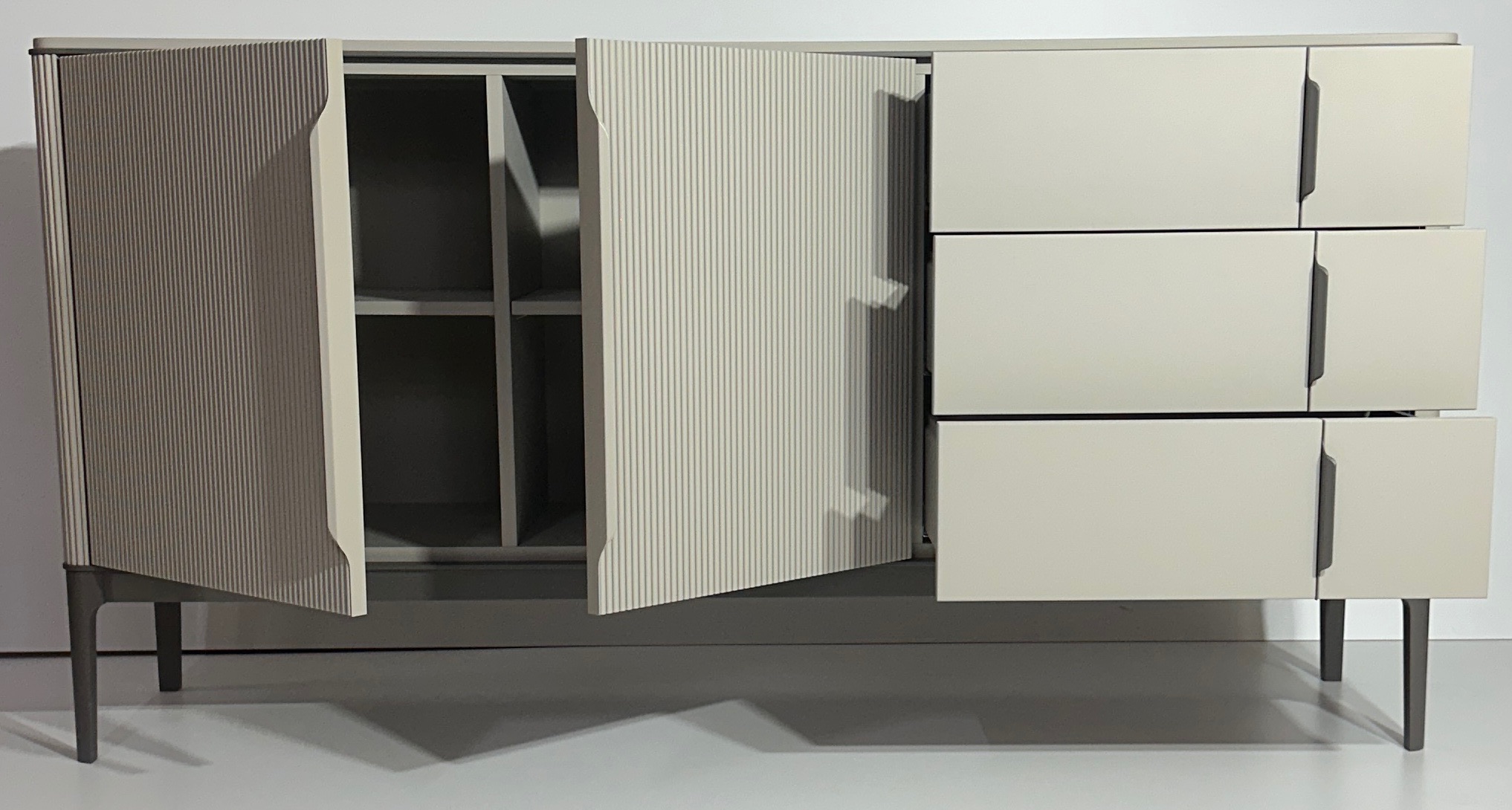 Комод Модена (МДФ VE,VE,MD) Т-614